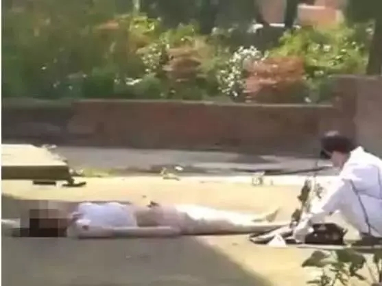 15�qŮ������������������������߀���@�ӆ᣿